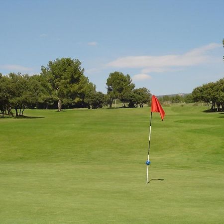 Madame Vacances - Residence Du Golf D'Armagnac Eauze Стая снимка